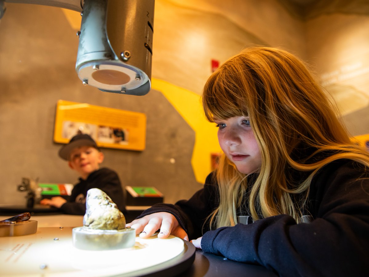 Saint Louis Science Center tweet media