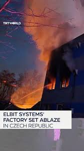 THE ISLANDER tweet media