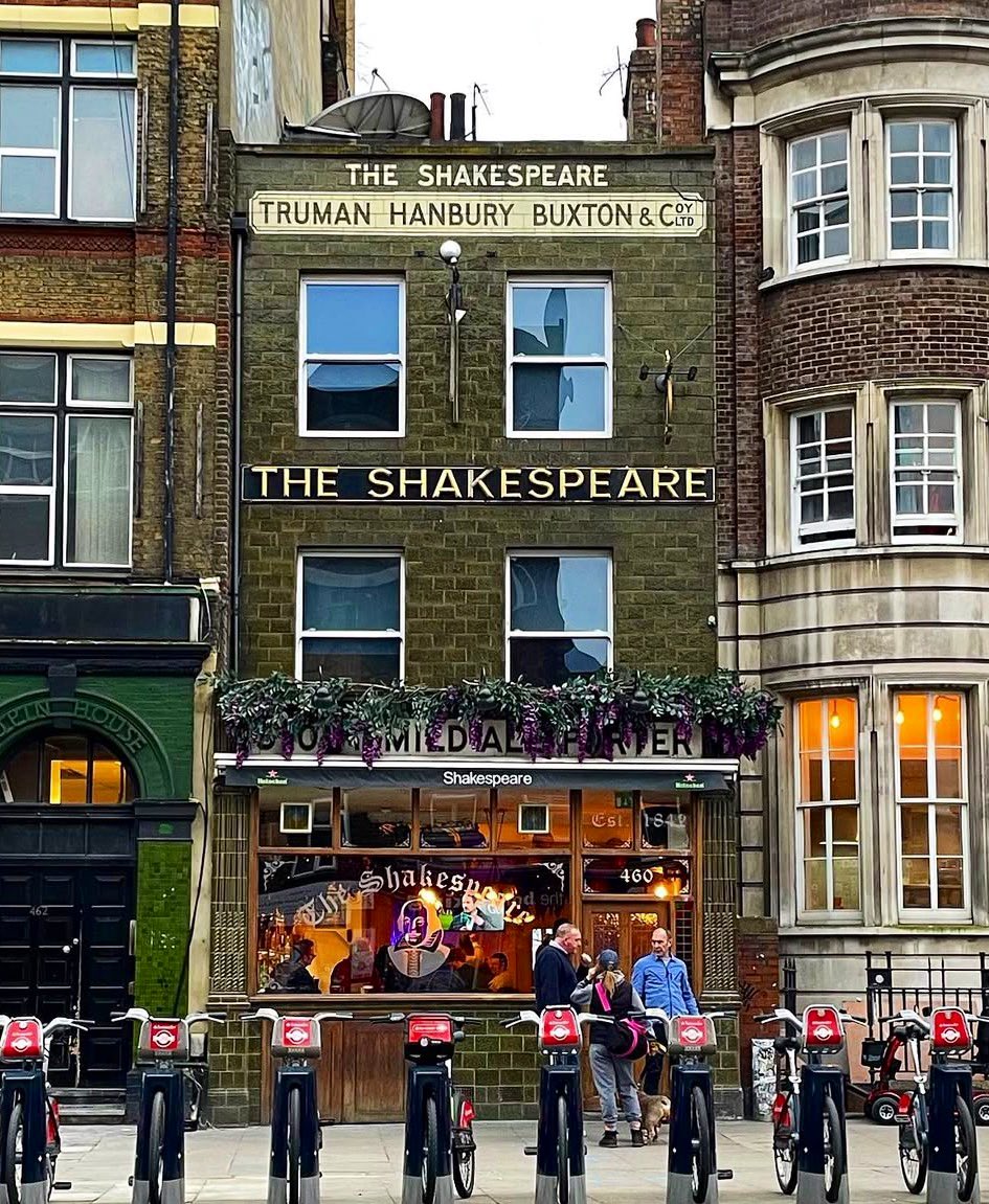 London Pub Map tweet media