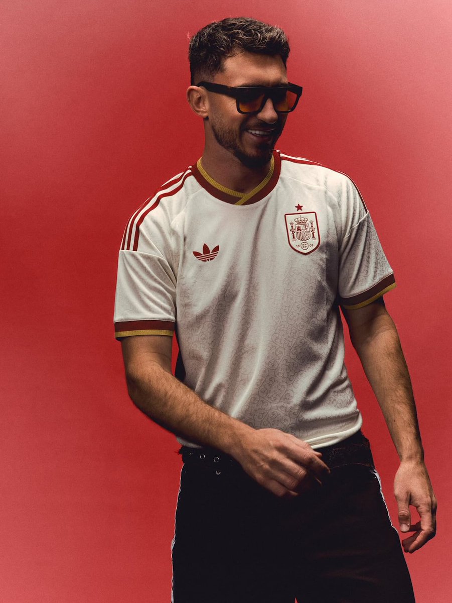 (fan) Aʟʙᴇʀᴛo tweet media