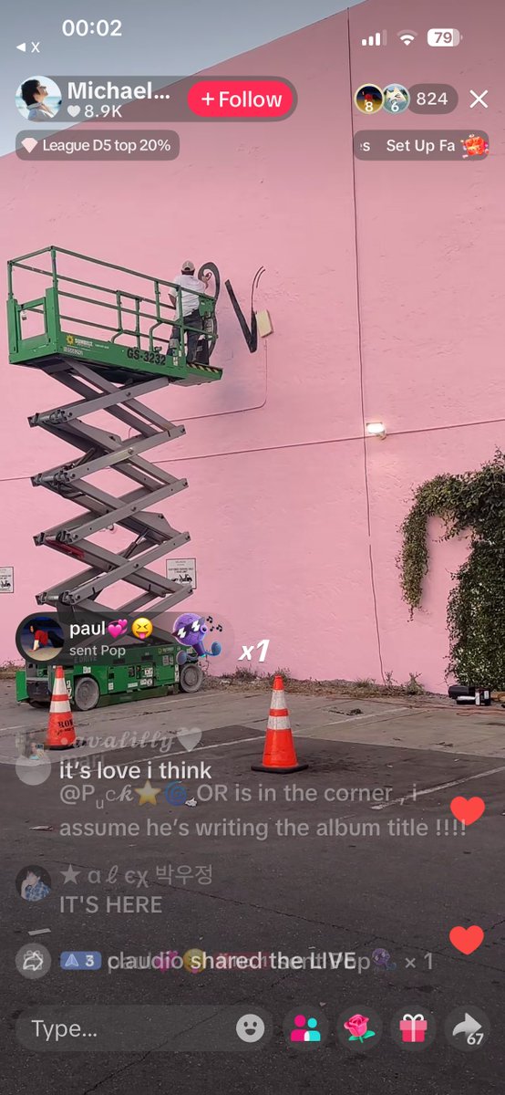 watching a guy paint a wall on a livestream i love being a livie