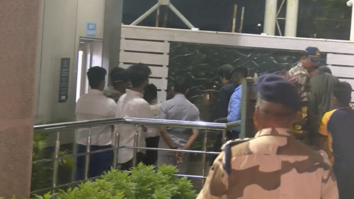 Sun News tweet media