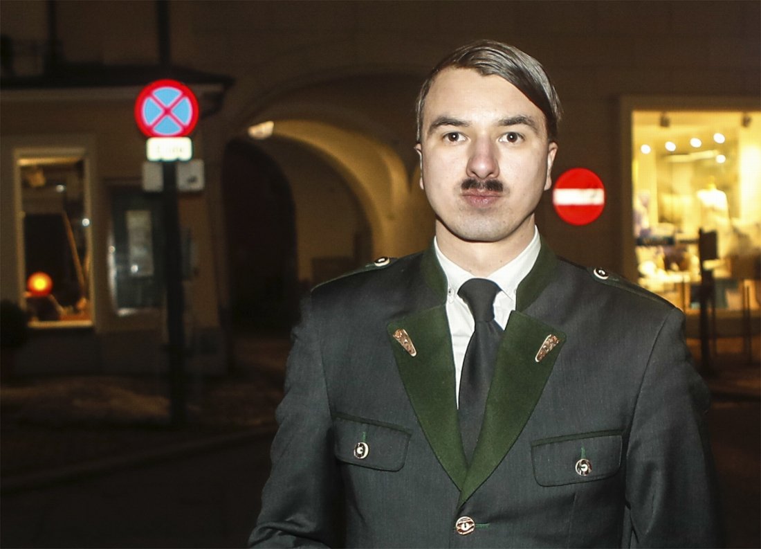 Lawrence Monk tweet media