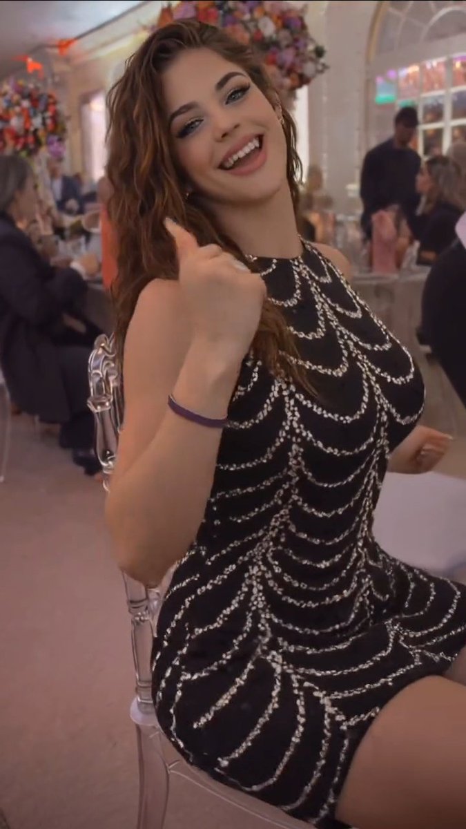 Nuestra belleza 200k💙 tweet media