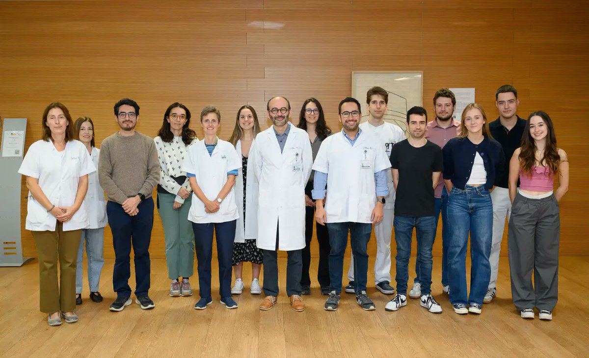 hospitalclinic's tweet photo. 🔬 Un equipo del #CLÍNIC-@idibaps optimiza el CAR-T académico contra el mieloma múltiple para abordar las recaídas.

🧬 Un estudio preclínico en modelos celulares y animales demuestra que un cambio mínimo en la estructura del ARI0002h permite controlar mejor el tumor en situaciones de baja expresión del antígeno BCMA.
📊 La baja expresión de BCMA es una de las principales causas de recaída tras este tipo de terapias.

👉 https://t.co/T0UYWf7D7d

#ClínicBarcelonaComprehensiveCancerCentre #4CB