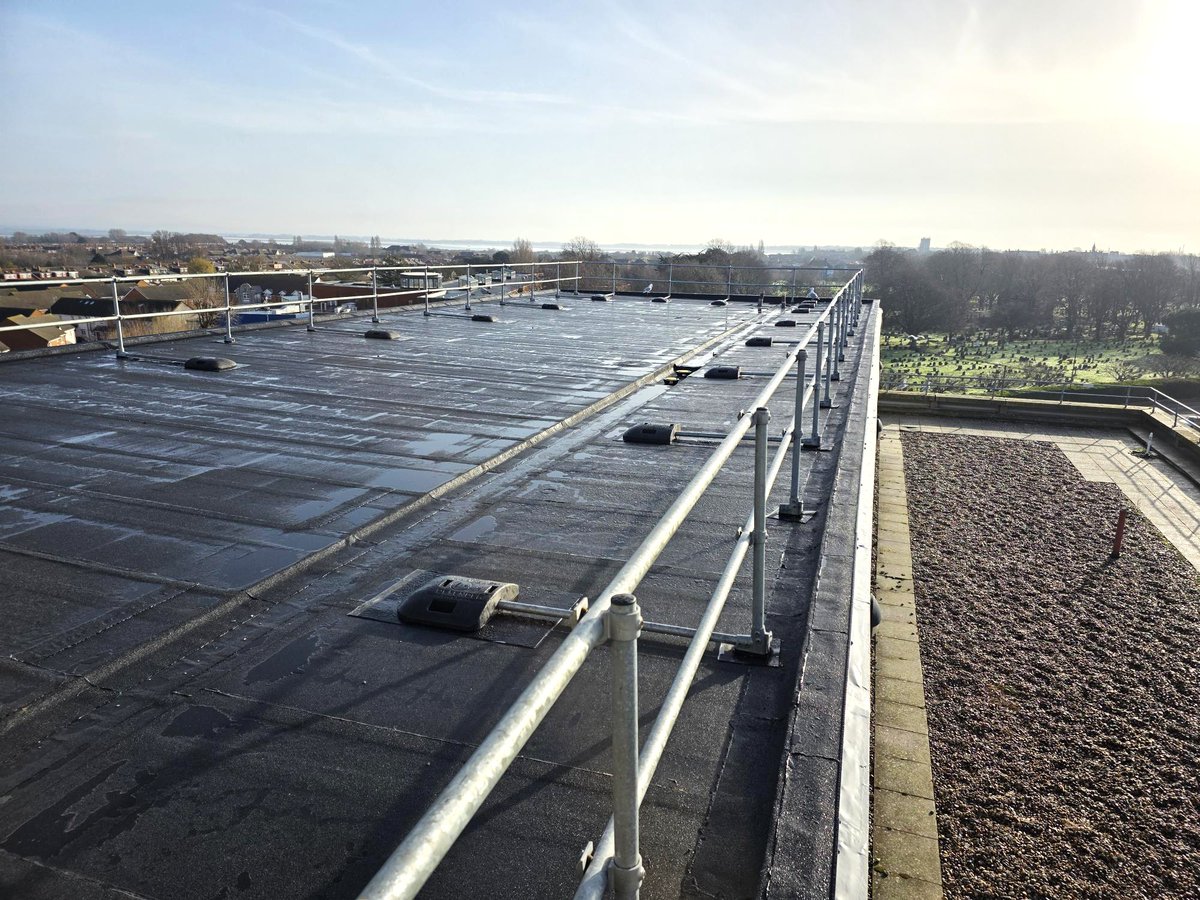 BuildingIS1's tweet photo. Project Complete
RAAC removal and roof replacement for Block A, St Mary’s Hospital, Portsmouth. Works included removal &amp; disposal of RAAC planks to 4th &amp; 5th floors with installation of a new timber roof deck, new Bauder felt roof membrane and insulation.
@HIOWH_NHSFT https://t.co/PnTzqaRqz6