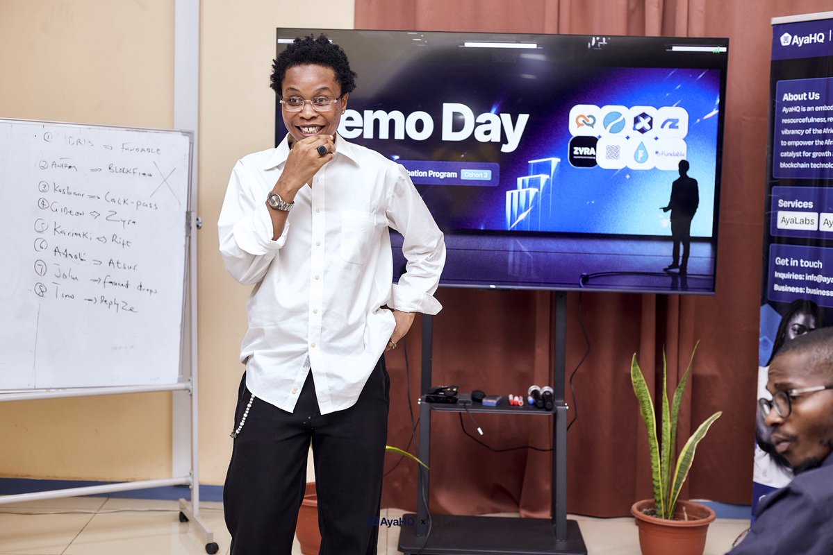 kosbaar mgmt tweet media