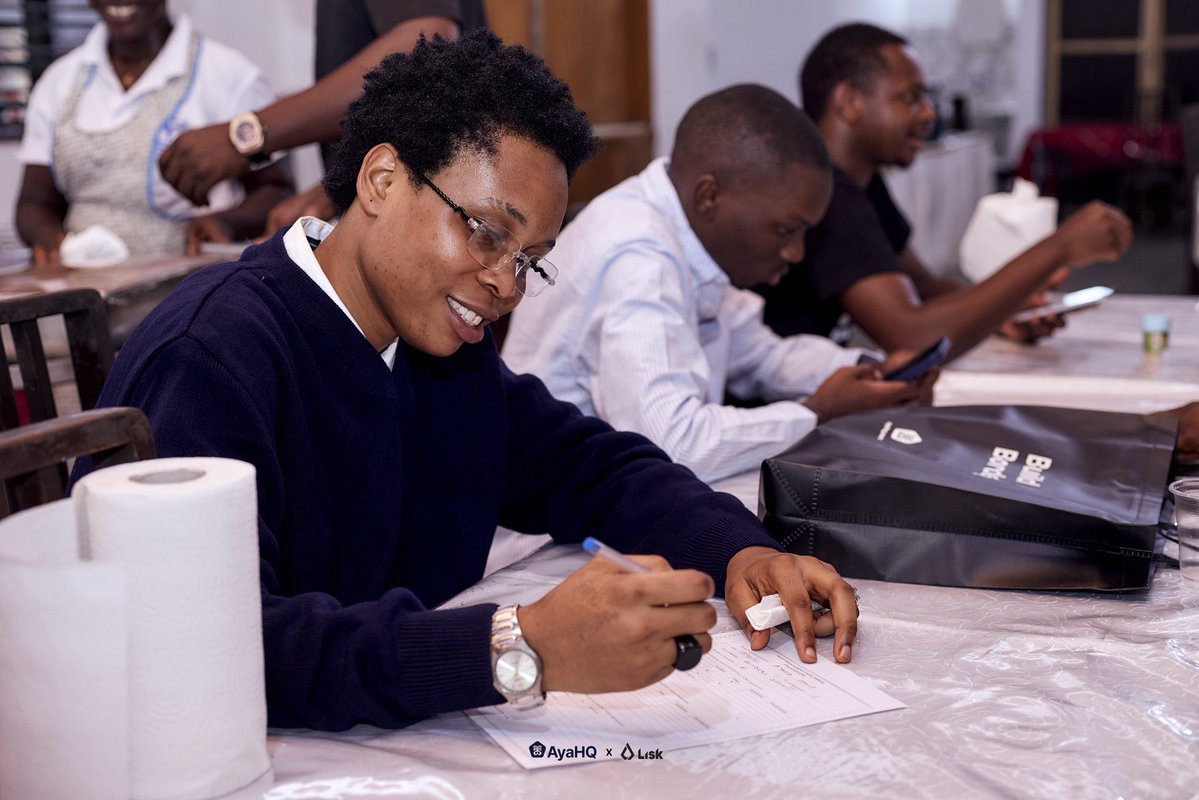 kosbaar mgmt tweet media