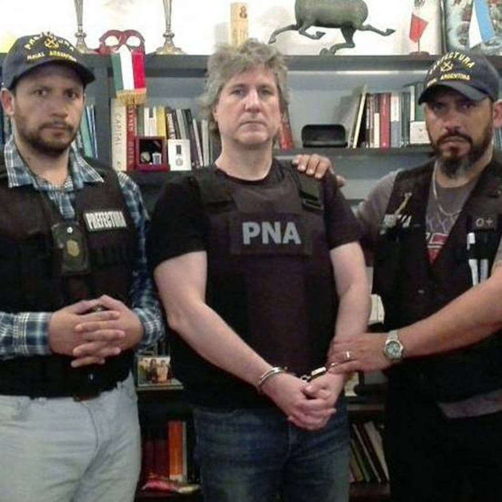 El 9 de Nepal tweet media