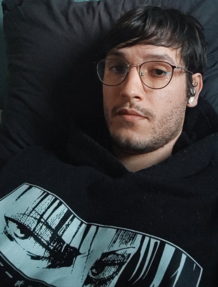 KΛMUI• tweet media