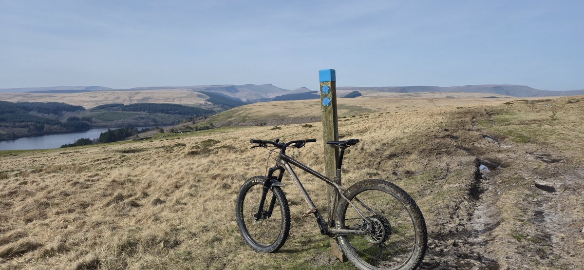 yoadrian100's tweet image. Epic day for the asda loop near merthyr tydfil #walesneverfails @DerekTheWeather @Ruth_ITV @SabrinaJayneLee @bbcweather @BBCWalesNews #hardtail #getoutandride
