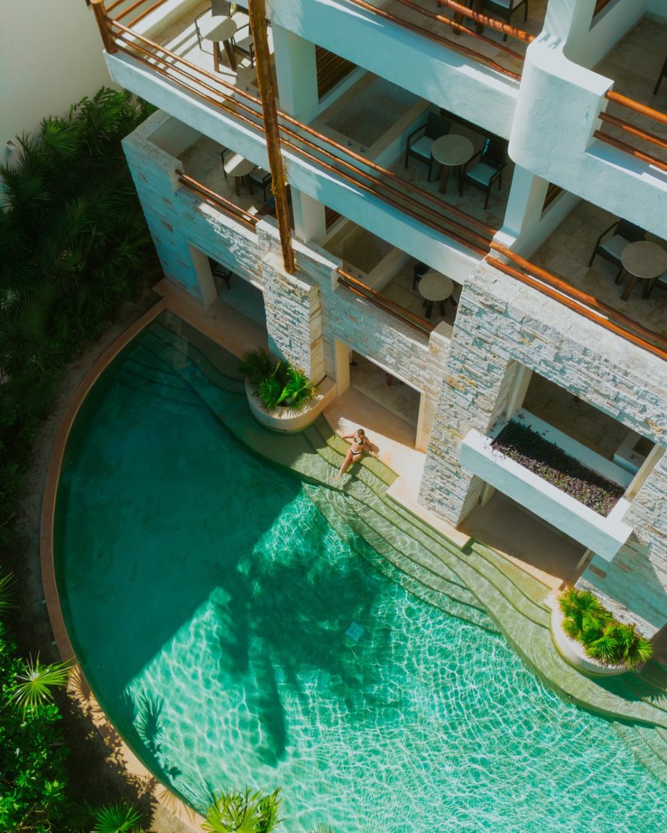 Secrets Resorts & Spas tweet media