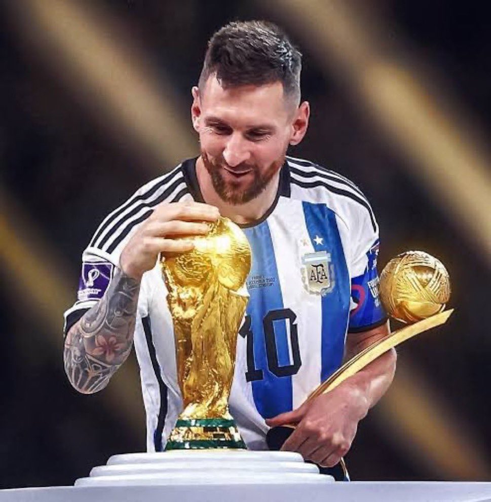 Kinguchee ♔ tweet media