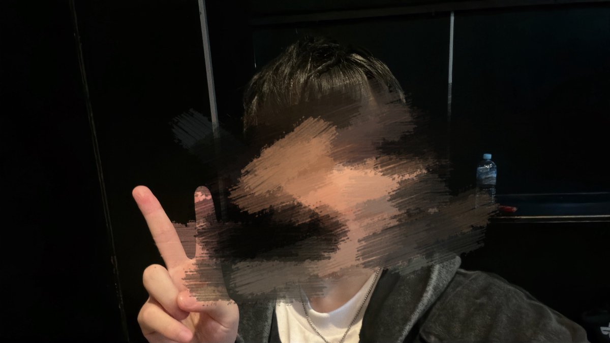Yoshizawaniki's tweet photo. 【VERSUS vol.5】

最高でした‼️

お客さんも暖かくて本当に楽しかったです‼️

先輩達からの刺激もバチバチに受けたので、これからもさらに頑張ります‼️

#liveVERSUS https://t.co/l0hLmpoyV9