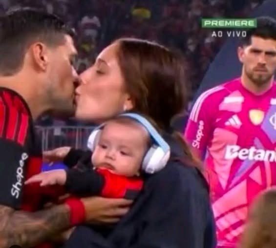 Quando eu vejo um casal feliz!