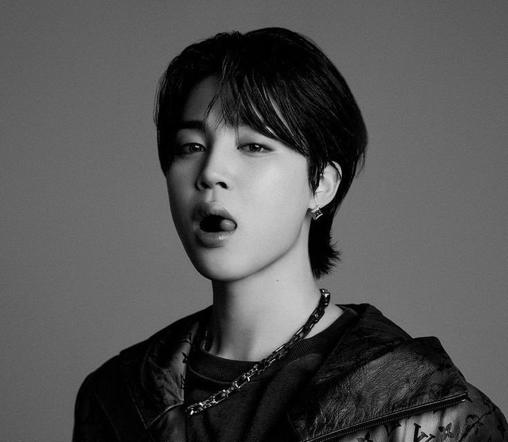 JENNIE Charts tweet media