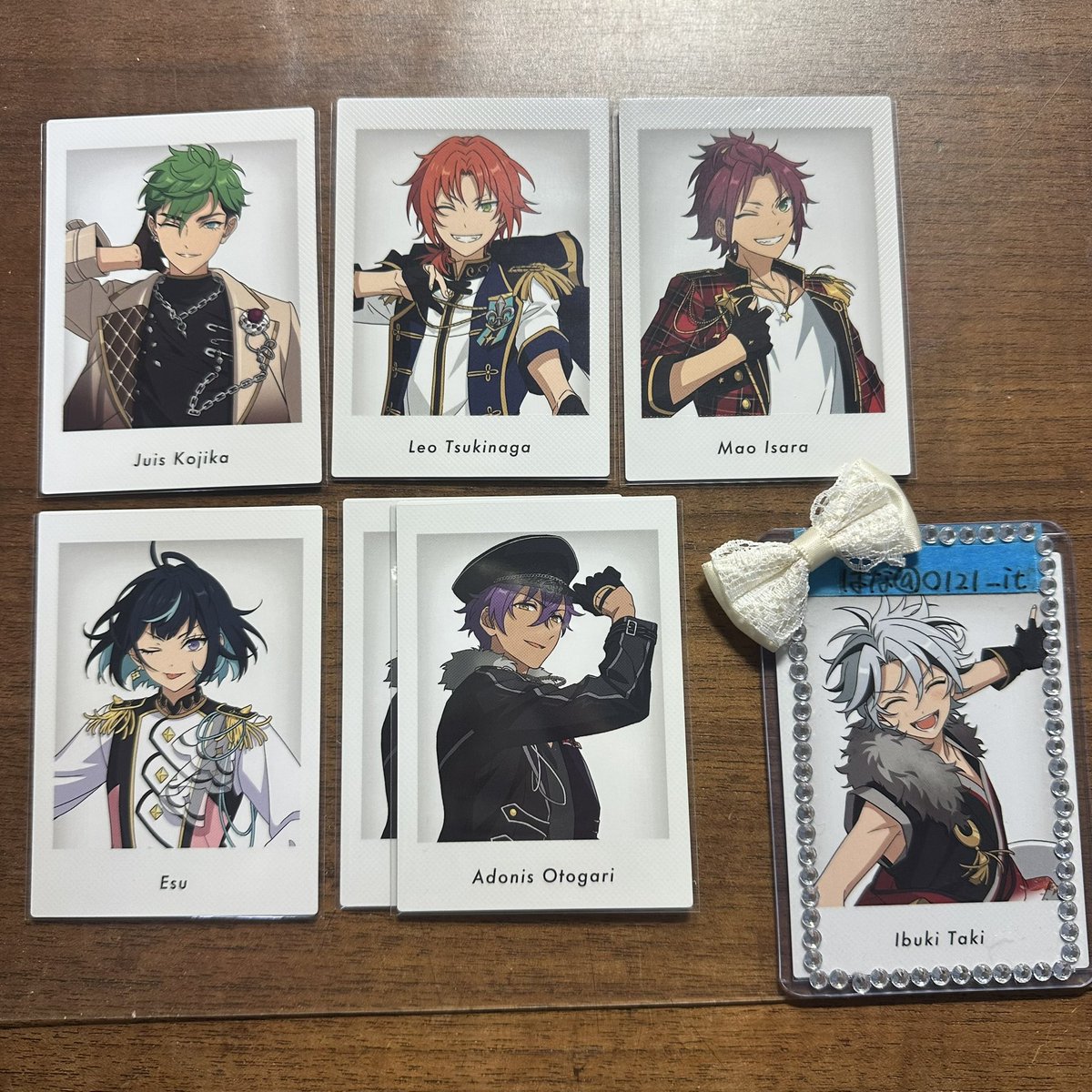 O121_it's tweet photo. 【交換】あんスタ 展示会 特典 ぱしゃっつ 

譲:ジュイス.レオ.真緒.エス.⭐︎アドニス2

求:��珠1or同種>10th>異種維吹or200/枚(⭐︎のみ)

21(~17時まで)池袋手渡し
ジュイスは舞珠との交換のみ
レオは舞珠との交換またはアドニス含む優先
難しいと思いますが、よろしくお願いいたします。 https://t.co/cxnyyQGSQd