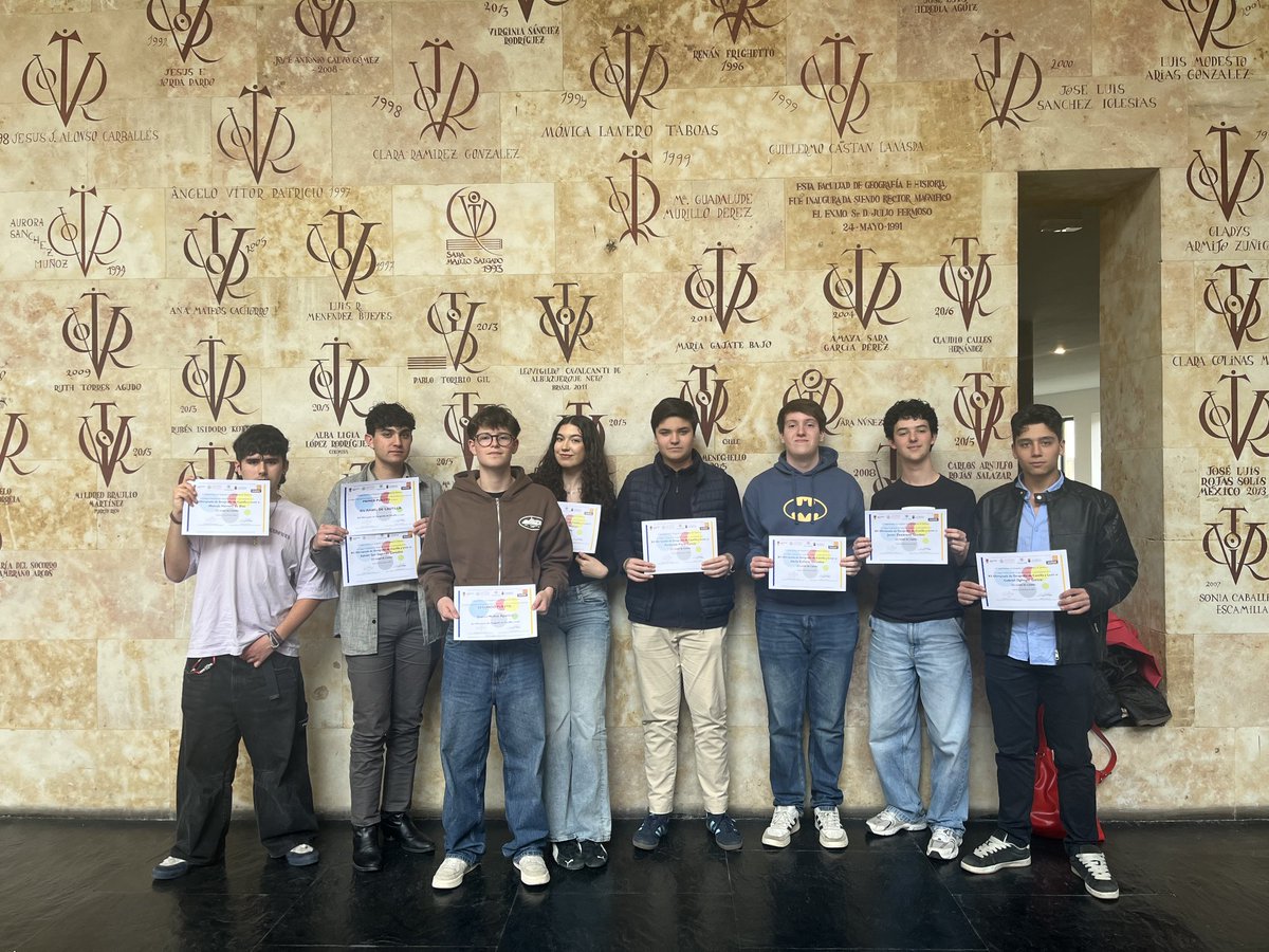 Twitsabel tweet media