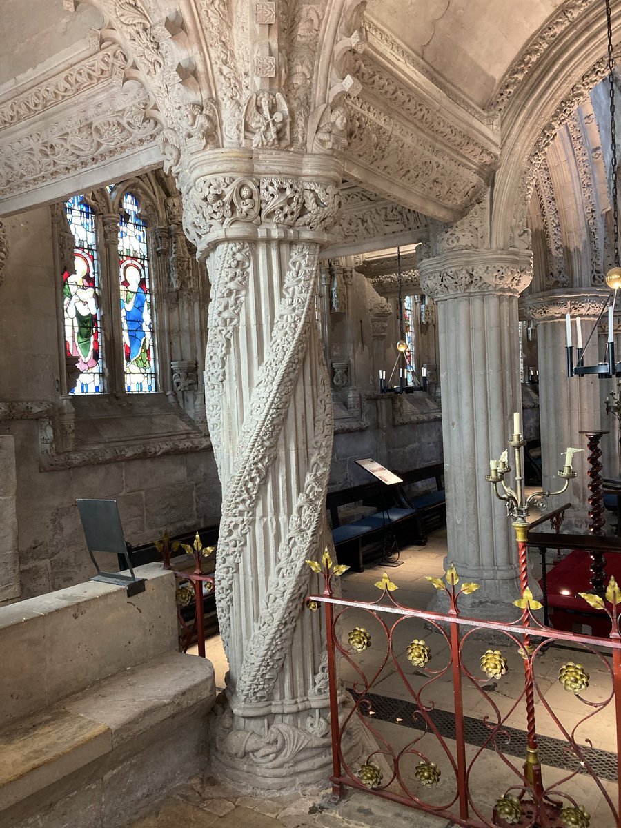 Rosslyn Chapel tweet media