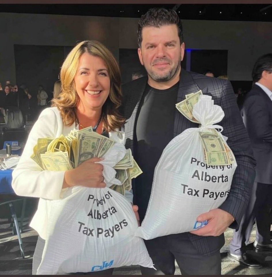 sunn_time's tweet photo. @TheBreakdownAB Yoo hoo, @CalgaryHerald @EdmontonJournal @CTVNews @globalnews @CBCNews why aren’t you reporting on Dani Girl’s on going scandal with Sam Mraiche where he benefitted from $614M UCP gov't contracts.Expose this latest $1B contract scandal as well Panama connections!Do your dam jobs! https://t.co/6kEZNF9H8d