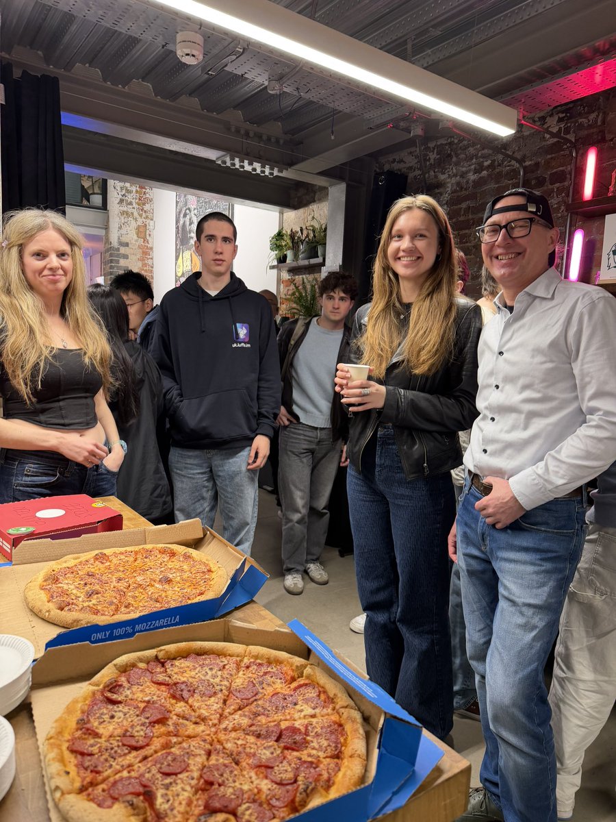 Encode Club tweet media