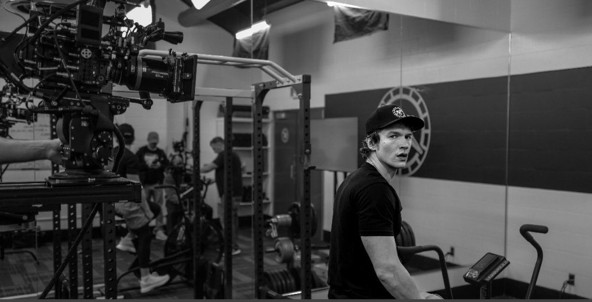 Ilya Rozanov tweet media