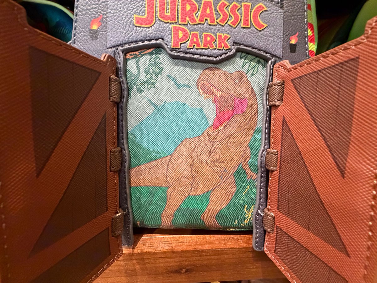 Inside Universal tweet media