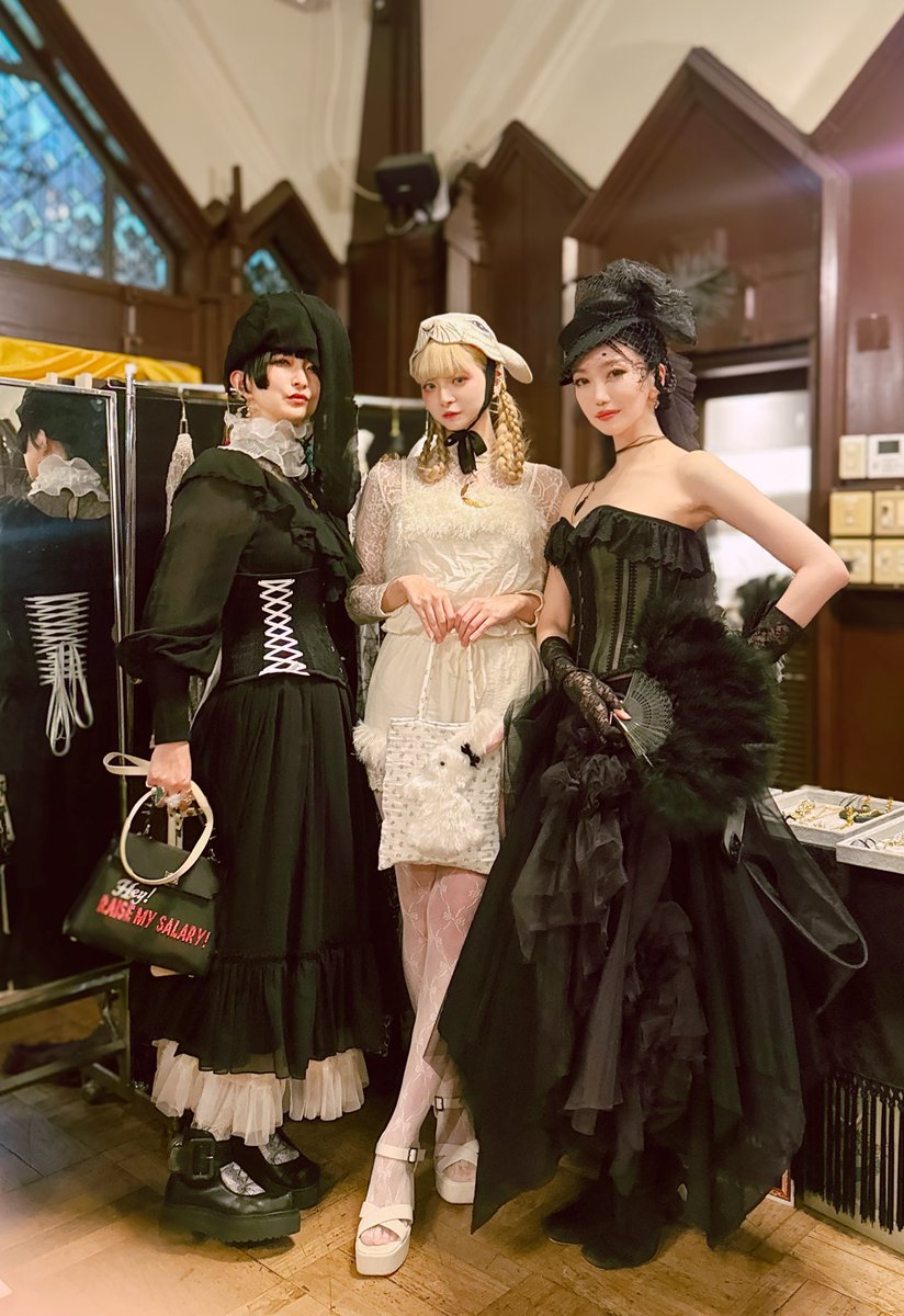 さんかく tweet media