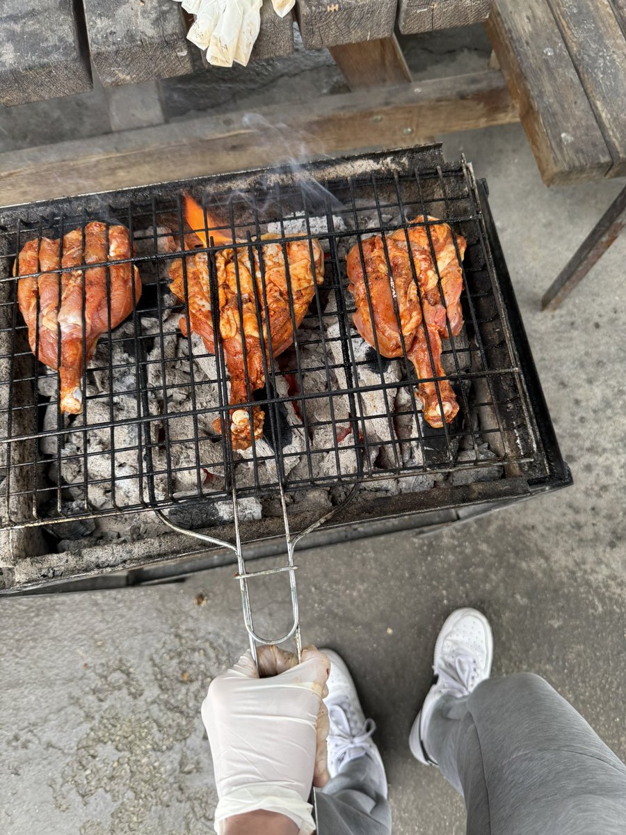 batuzin🇳🇬#Buruk tweet media