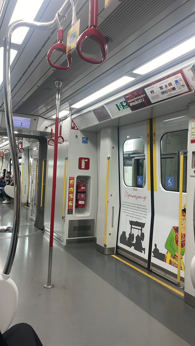 NADINE IS BACK tweet media