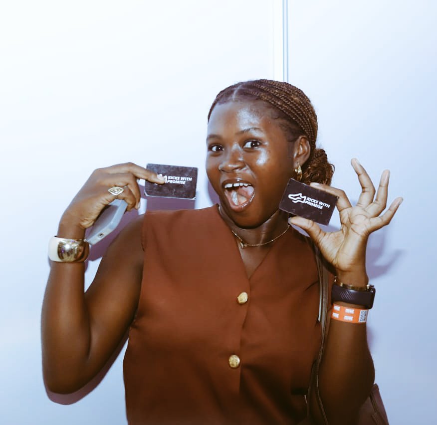 Ari3s photography tweet media