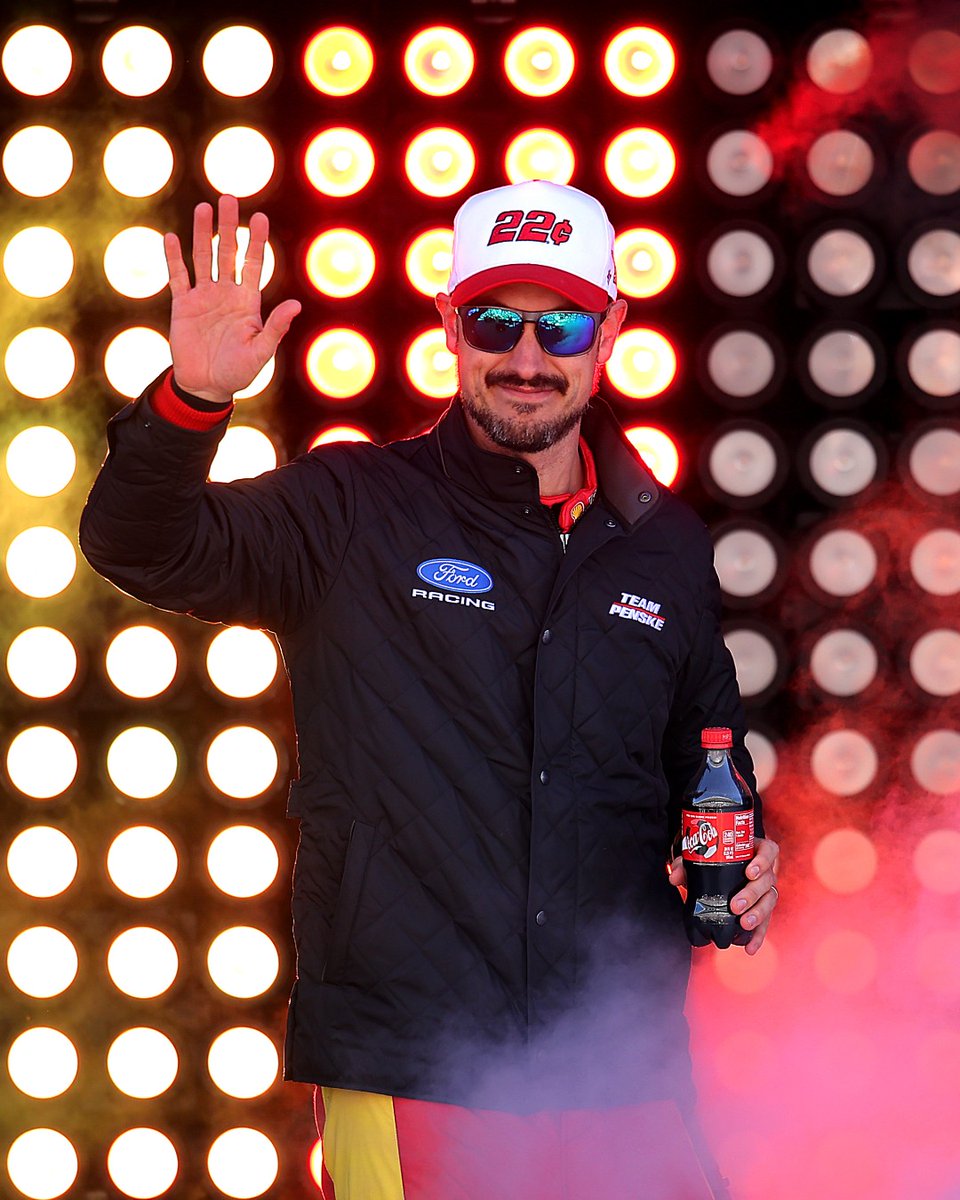 EchoPark Speedway tweet media