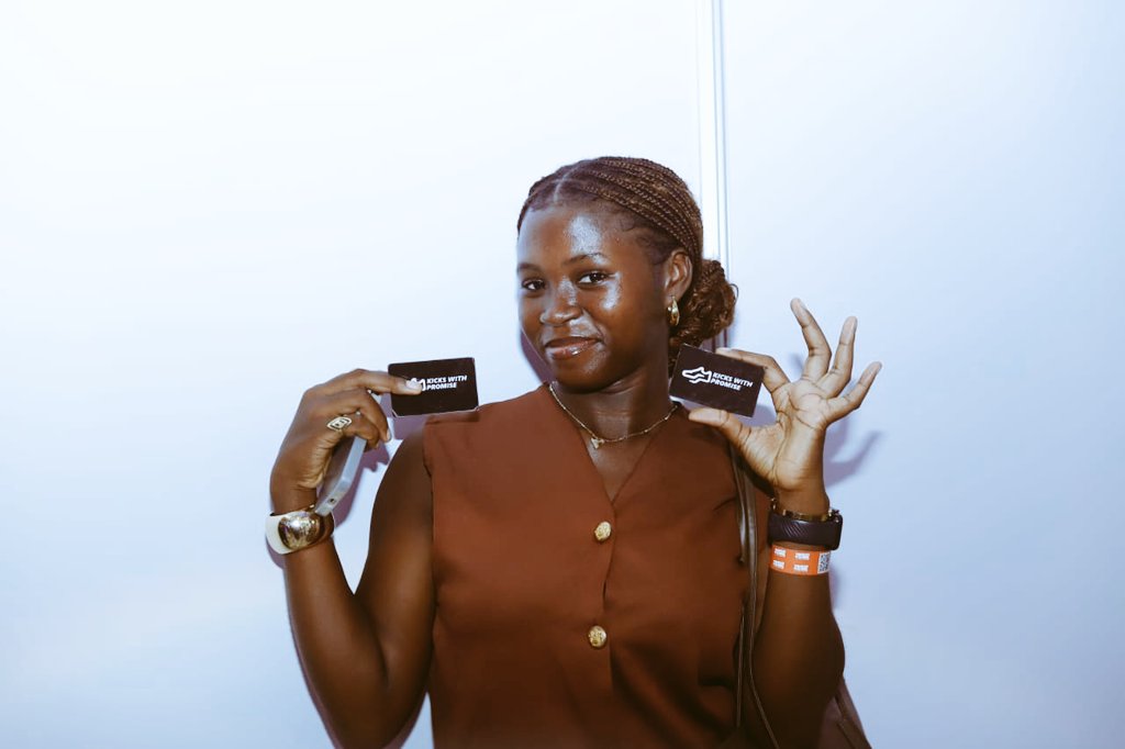 Ari3s photography tweet media