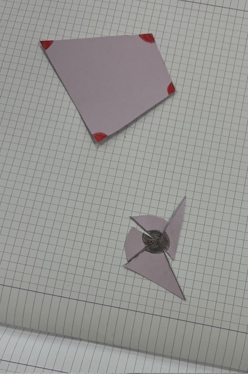 LaurentPoli115's tweet photo. 4ème jour à Gênes. Groupe 2. Visite école- collège Santa Margherita : calculs de périmètre et d’aires en CM1 et démonstrations sur les angles en 6ème. Des élèves performants et toujours un accueil chaleureux. #peer2Formaths https://t.co/7dZvG6DthW