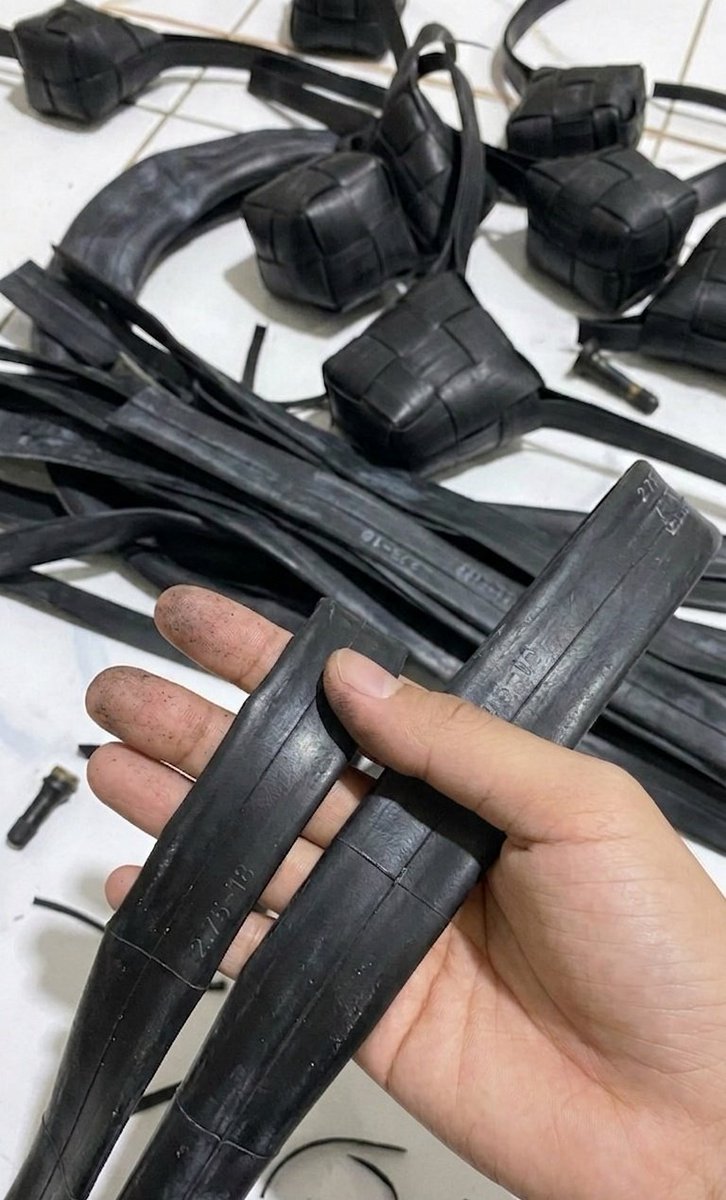 𝐆𝐚𝐥 tweet media