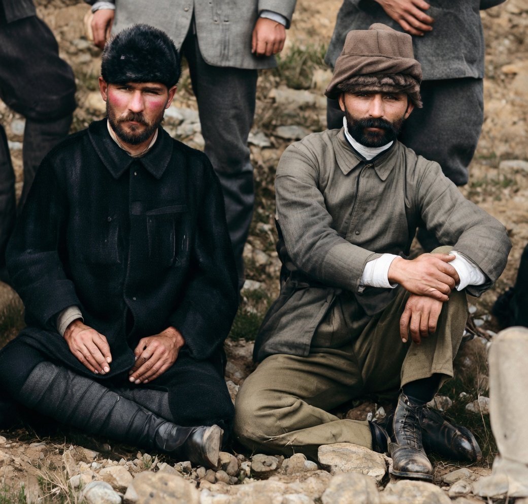 Atatürk ve Enver Paşa.

Trablusgarp, 1912.