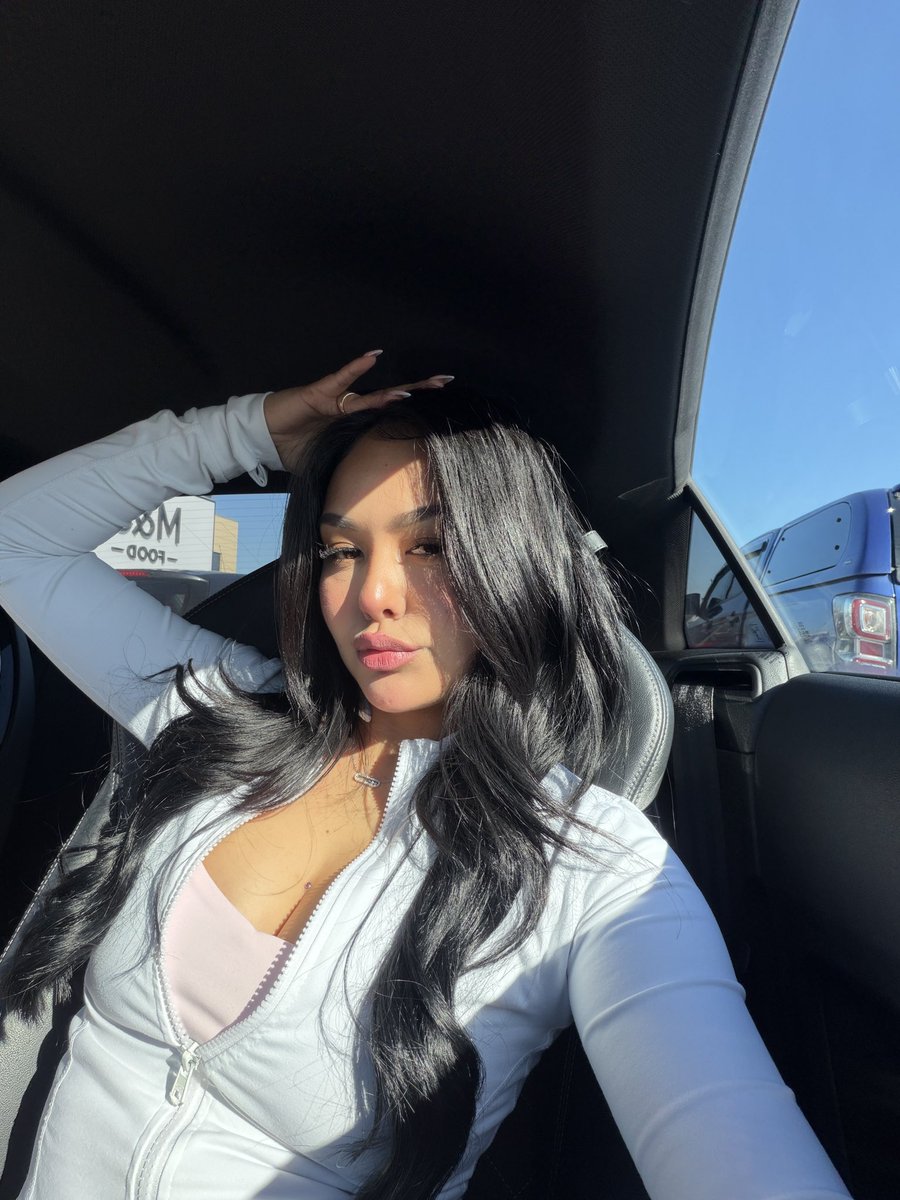 Blair | Findom 🌸 tweet media