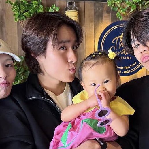 17% ♡ ◞ tweet media