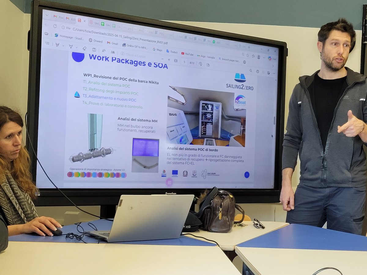 LaurentPoli115's tweet photo. 5ème jour à Gênes. Visite du lycée naval San Giorgio. Présentation des projets développés au lycée, séance de préparation au test d'admission à l'université en 5ème année et échange avec le proviseur,en particulier, sur les modalités du SOS maths après les cours #peer2formaths https://t.co/vNU2tLAePq