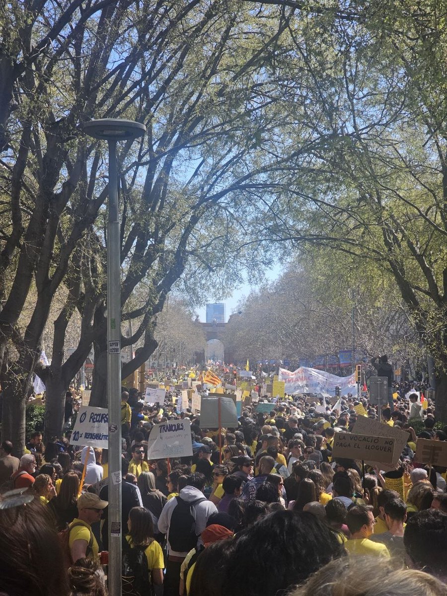 Assemblea Educativa L'H tweet media