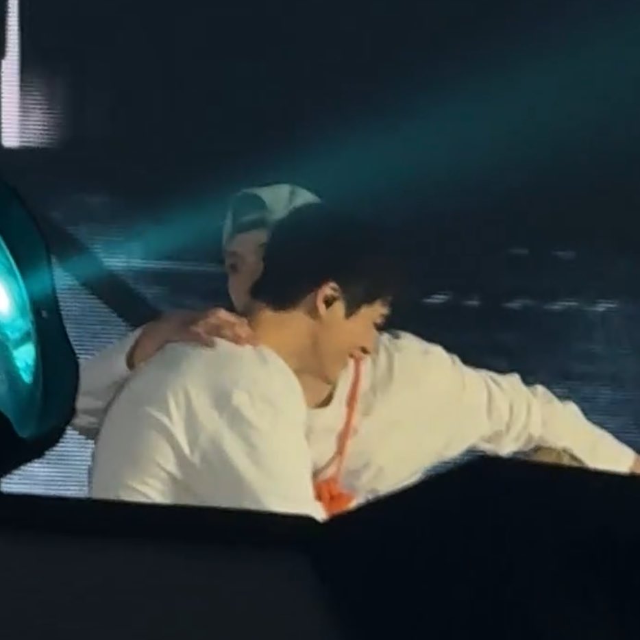 bri 🫶 tweet media