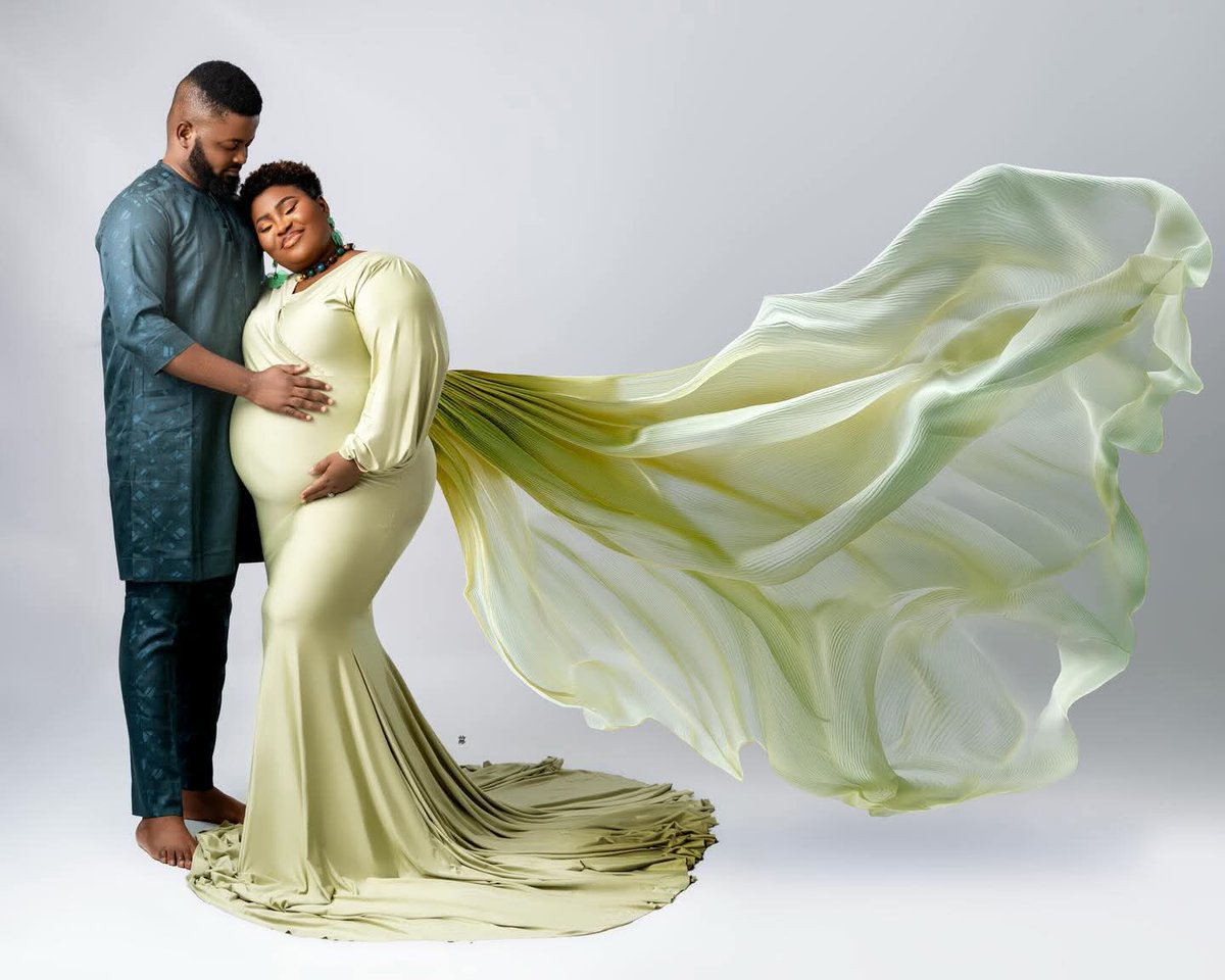 Favz Blog tweet media