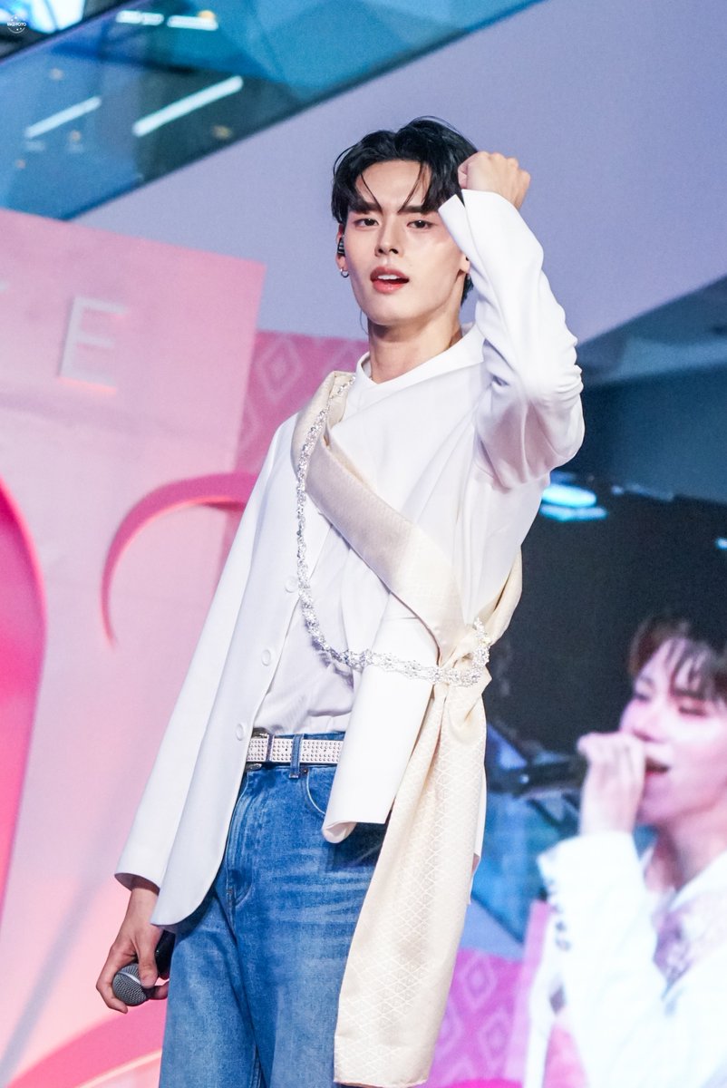 •R•I•K•I• tweet media