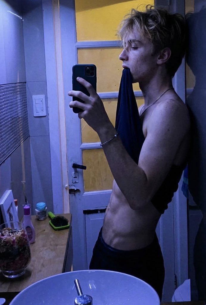 Tom Hermann tweet media