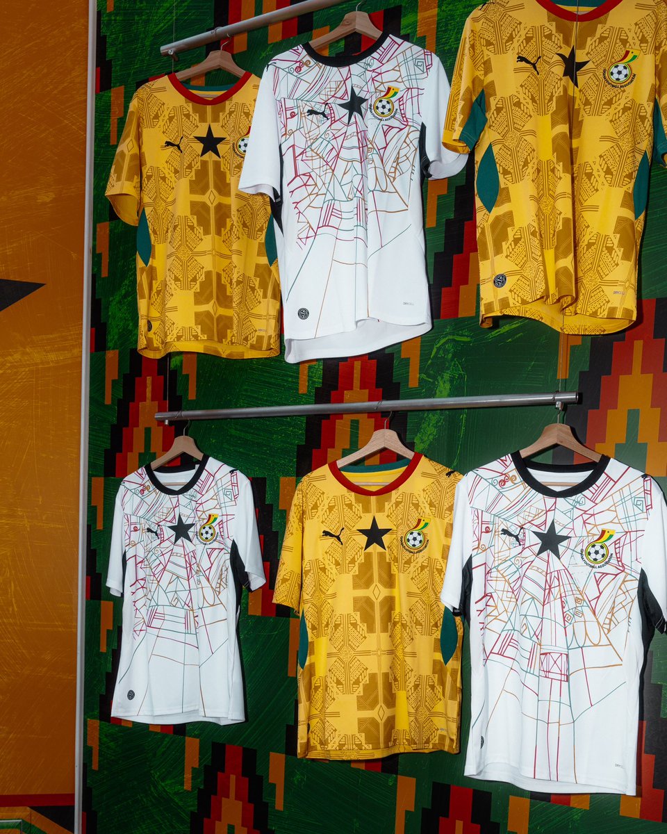 ItsAmaAdoma's tweet photo. Ghana has the coolest World Cup jersey among all the countries. 🇬🇭😍 https://t.co/vcUzhAtsXG