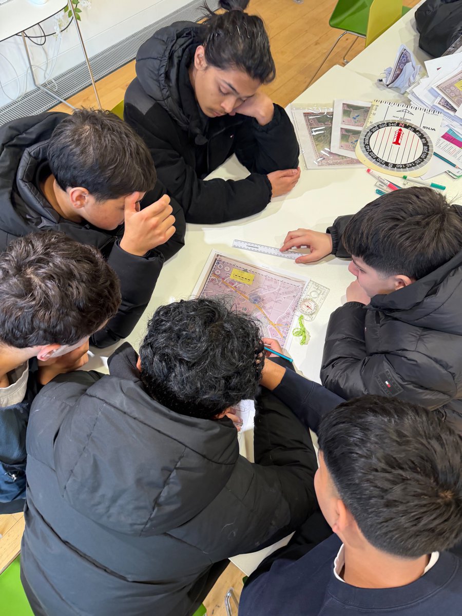 St Aloysius' College tweet media