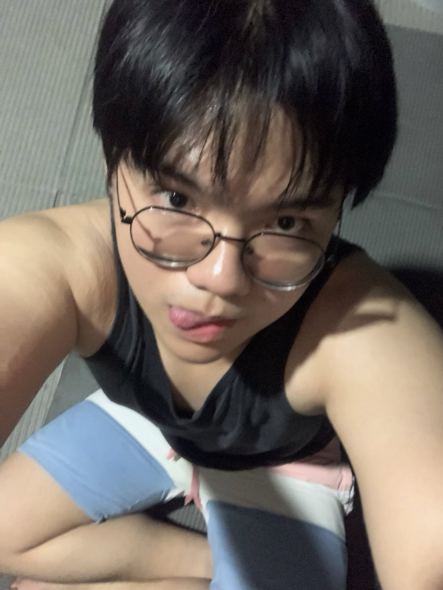 aidreyiee's tweet photo. he gettin chonkee https://t.co/kAIF4YZjiT