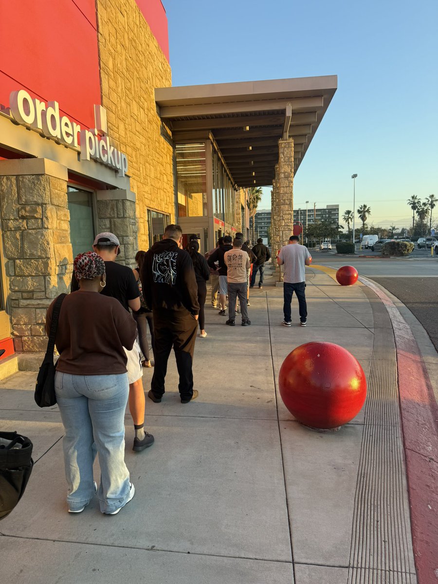 smellMyfinger tweet media