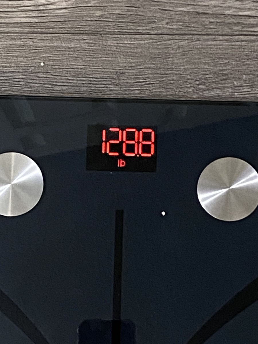 skelemints's tweet photo. finally out of the 130s oh my hod i never thought i'd see this number https://t.co/6BoMCUWy0W
