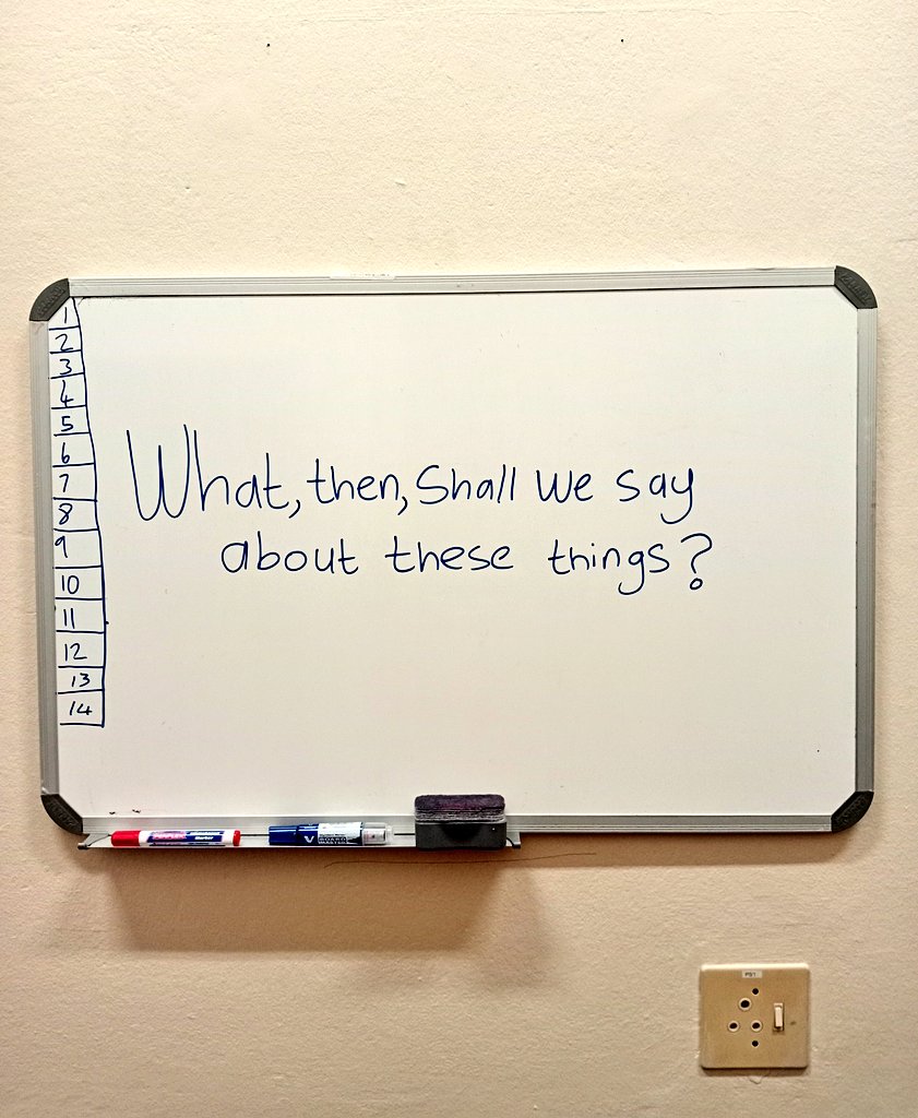 iKomanisi☭ tweet media